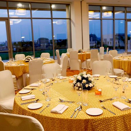 Hotel Courtyard By Marriott Surate Extérieur photo