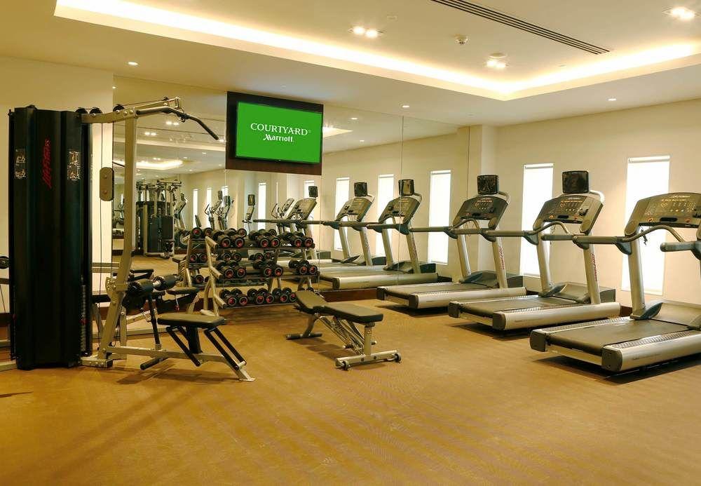 Hotel Courtyard By Marriott Surate Extérieur photo