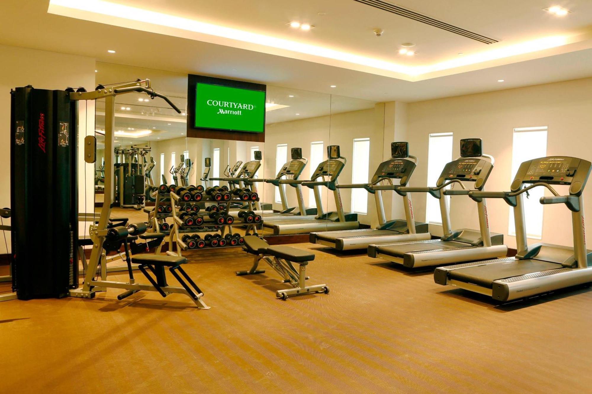 Hotel Courtyard By Marriott Surate Extérieur photo