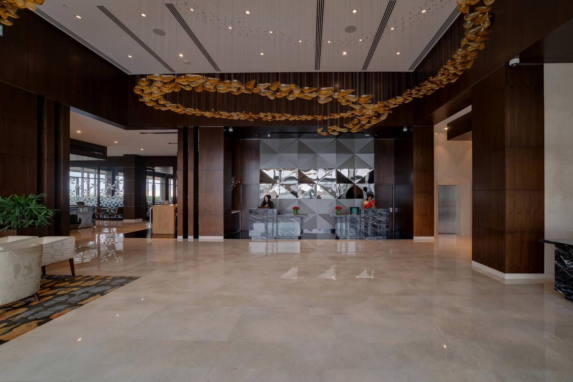 Hotel Courtyard By Marriott Surate Extérieur photo