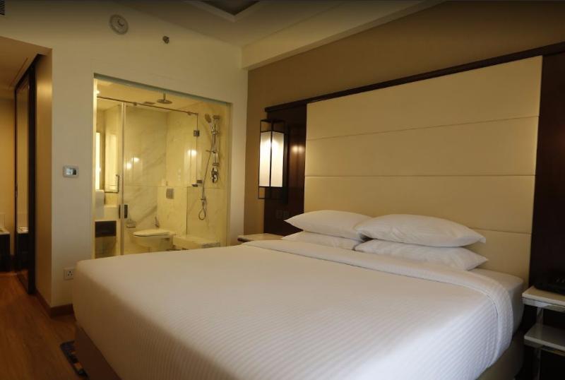 Hotel Courtyard By Marriott Surate Extérieur photo