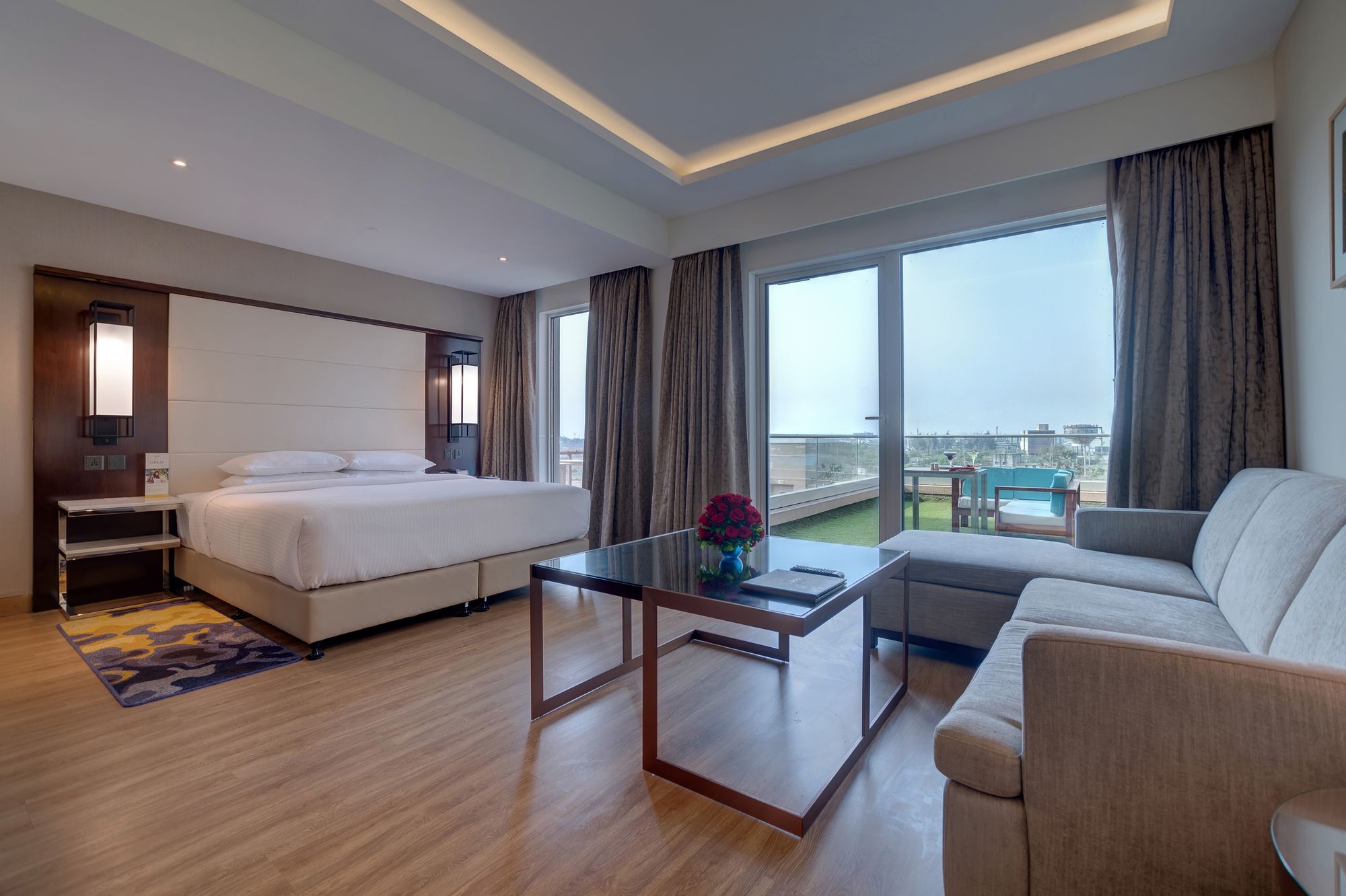 Hotel Courtyard By Marriott Surate Extérieur photo